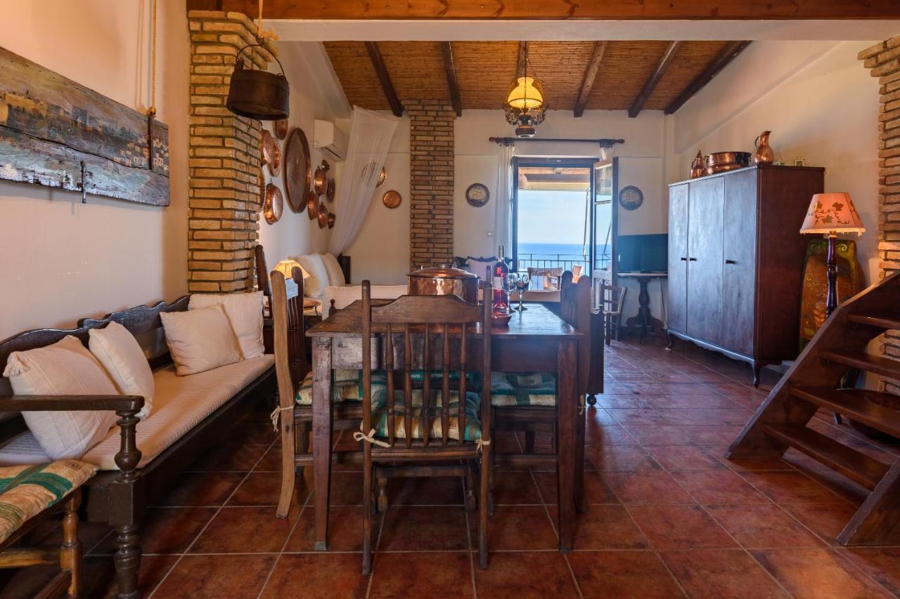 Eros Pittoresque Retreats - Perfect Location, Panoramic Seaview Koroni  Exterior photo