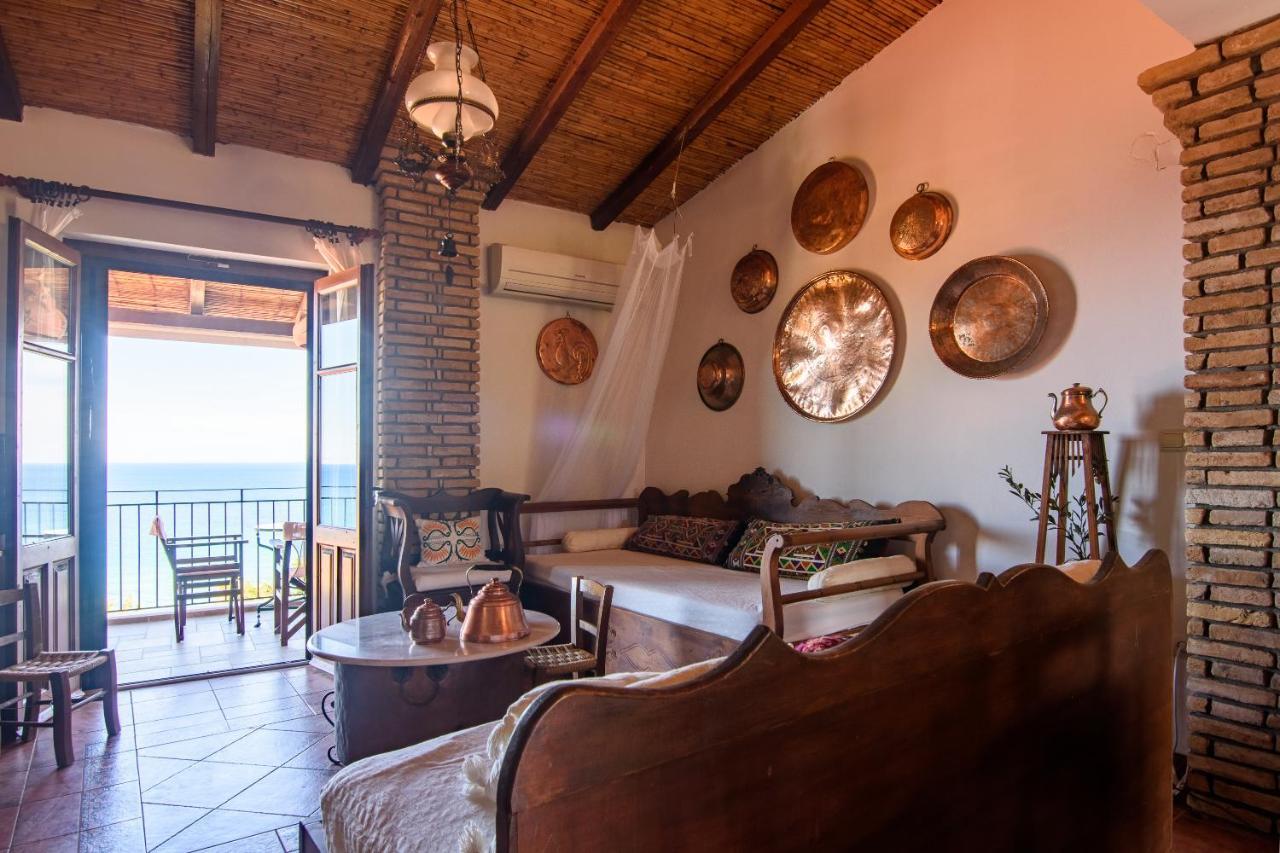 Eros Pittoresque Retreats - Perfect Location, Panoramic Seaview Koroni  Exterior photo